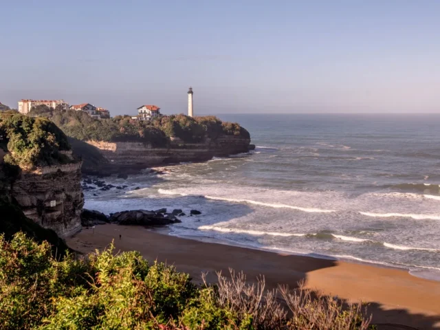 Bâti ancien - Anglet - traitement des remontées capillaires et du salpêtre Mur-Tronic