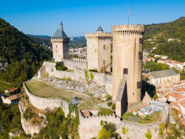 Bâti ancien - Ariège - traitement des remontées capillaires et du salpêtre Mur-Tronic