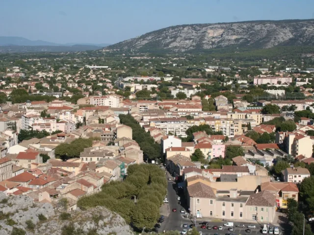 Bâti ancien - Cavaillon - traitement des remontées capillaires et du salpêtre Mur-Tronic
