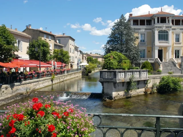 Bâti ancien - L'Isle-sur-la-Sorgue - traitement des remontées capillaires et du salpêtre Mur-Tronic