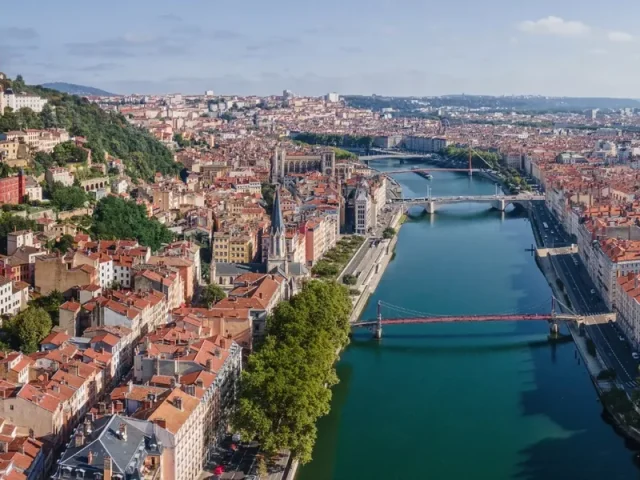 Bâti ancien - Rhône - traitement des remontées capillaires et du salpêtre Mur-Tronic