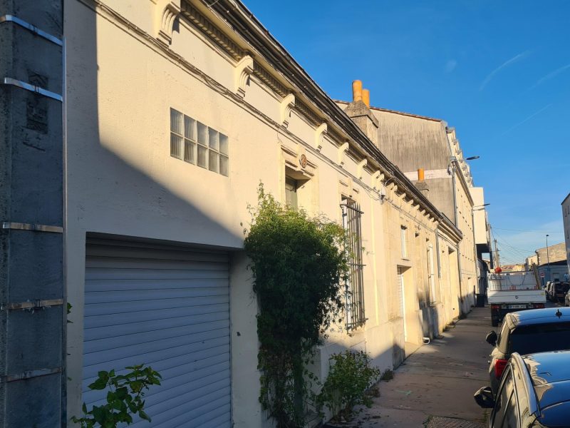 Façade d'échoppe bordelaise traitée contre les remontées capillaires par Mur-Tronic